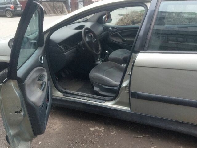 Серый Ситроен С5, объемом двигателя 2 л и пробегом 286 тыс. км за 1400 $, фото 6 на Automoto.ua