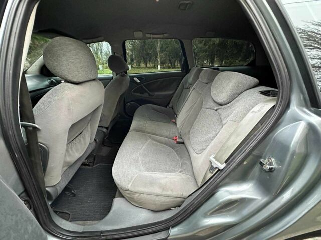 Сірий Сітроен С5, об'ємом двигуна 2 л та пробігом 360 тис. км за 2950 $, фото 10 на Automoto.ua