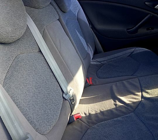 Сірий Сітроен С5, об'ємом двигуна 2 л та пробігом 285 тис. км за 3300 $, фото 3 на Automoto.ua