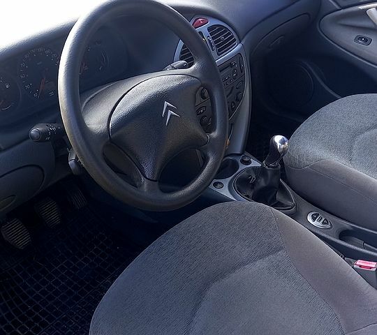 Сірий Сітроен С5, об'ємом двигуна 2 л та пробігом 250 тис. км за 3300 $, фото 1 на Automoto.ua