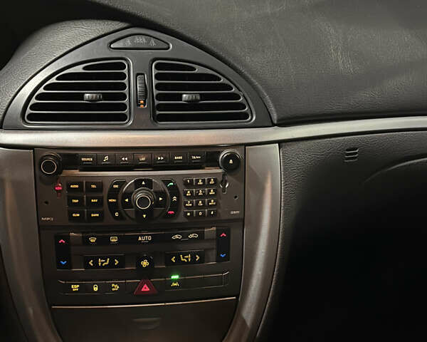 Серый Ситроен С5, объемом двигателя 2 л и пробегом 475 тыс. км за 3800 $, фото 8 на Automoto.ua