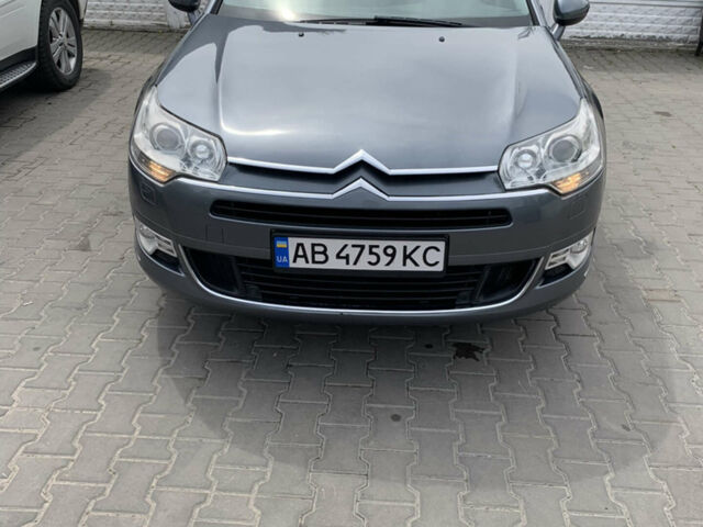 Серый Ситроен С5, объемом двигателя 2.72 л и пробегом 230 тыс. км за 7300 $, фото 1 на Automoto.ua