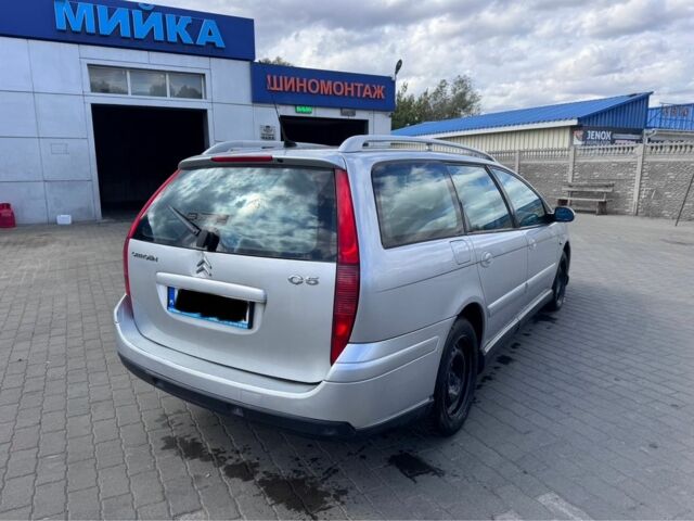 Сірий Сітроен С5, об'ємом двигуна 2 л та пробігом 364 тис. км за 1999 $, фото 4 на Automoto.ua