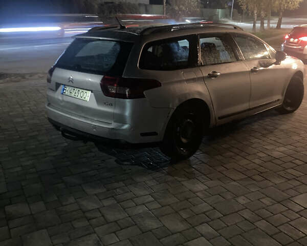 Серый Ситроен С5, объемом двигателя 1.56 л и пробегом 346 тыс. км за 4500 $, фото 2 на Automoto.ua