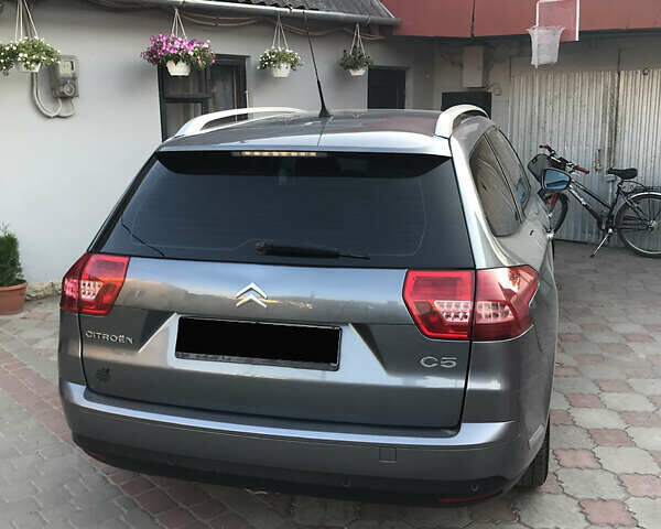 Серый Ситроен С5, объемом двигателя 2 л и пробегом 280 тыс. км за 5800 $, фото 2 на Automoto.ua