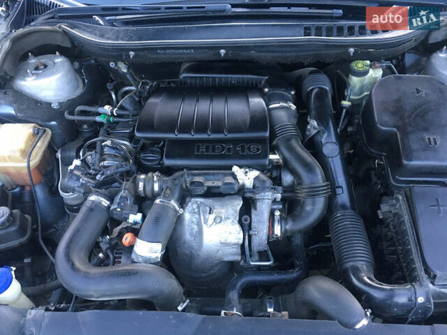 Сірий Сітроен С5, об'ємом двигуна 1.56 л та пробігом 300 тис. км за 5900 $, фото 4 на Automoto.ua