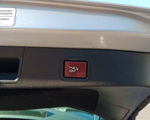 Сірий Сітроен С5, об'ємом двигуна 2 л та пробігом 373 тис. км за 5500 $, фото 4 на Automoto.ua