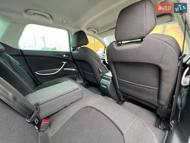 Сірий Сітроен С5, об'ємом двигуна 2 л та пробігом 261 тис. км за 5500 $, фото 26 на Automoto.ua