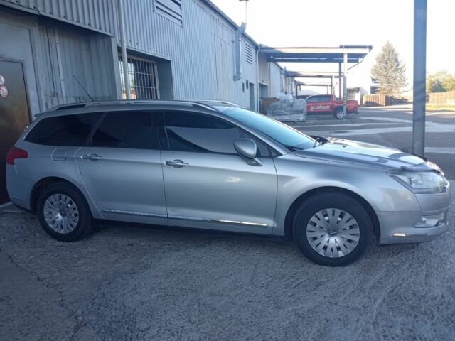 Серый Ситроен С5, объемом двигателя 1.6 л и пробегом 300 тыс. км за 6100 $, фото 1 на Automoto.ua