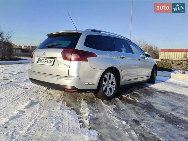 Сірий Сітроен С5, об'ємом двигуна 2 л та пробігом 403 тис. км за 4999 $, фото 3 на Automoto.ua