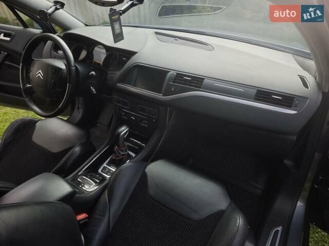 Сірий Сітроен С5, об'ємом двигуна 2 л та пробігом 343 тис. км за 5500 $, фото 24 на Automoto.ua