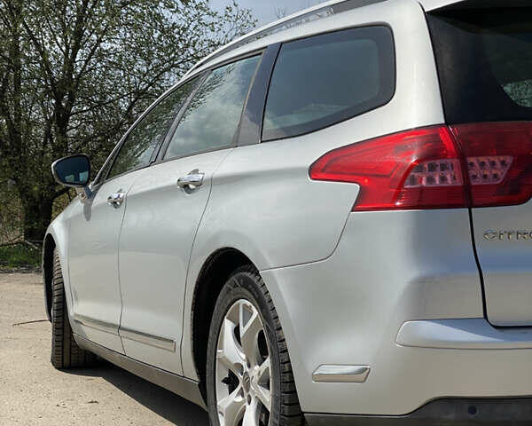 Сірий Сітроен С5, об'ємом двигуна 2 л та пробігом 224 тис. км за 5800 $, фото 6 на Automoto.ua