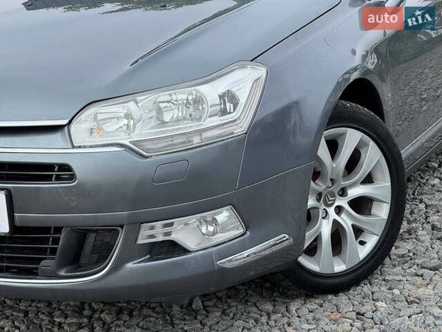 Сірий Сітроен С5, об'ємом двигуна 2 л та пробігом 261 тис. км за 5500 $, фото 2 на Automoto.ua