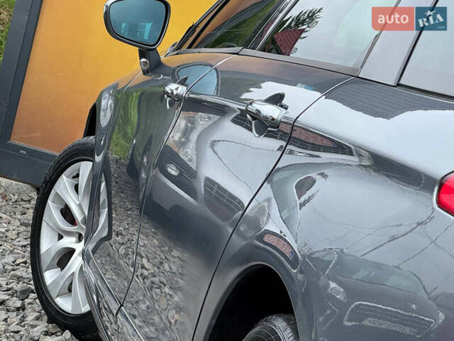 Сірий Сітроен С5, об'ємом двигуна 2 л та пробігом 261 тис. км за 5500 $, фото 7 на Automoto.ua