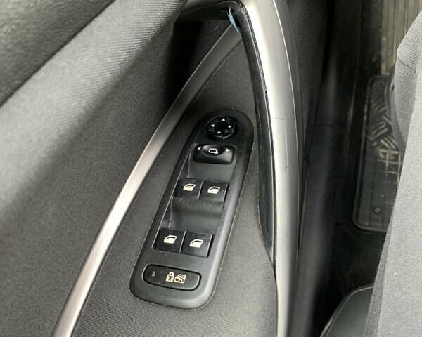 Сірий Сітроен С5, об'ємом двигуна 1.56 л та пробігом 307 тис. км за 6900 $, фото 11 на Automoto.ua