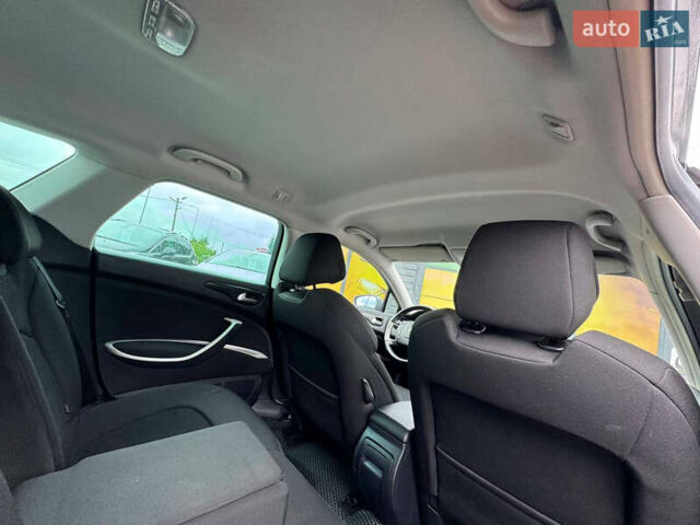 Сірий Сітроен С5, об'ємом двигуна 2 л та пробігом 261 тис. км за 5500 $, фото 25 на Automoto.ua