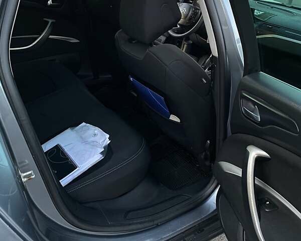 Сірий Сітроен С5, об'ємом двигуна 1.56 л та пробігом 218 тис. км за 6000 $, фото 7 на Automoto.ua