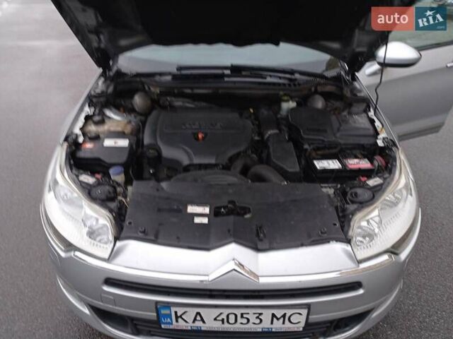 Серый Ситроен С5, объемом двигателя 2 л и пробегом 318 тыс. км за 6399 $, фото 17 на Automoto.ua