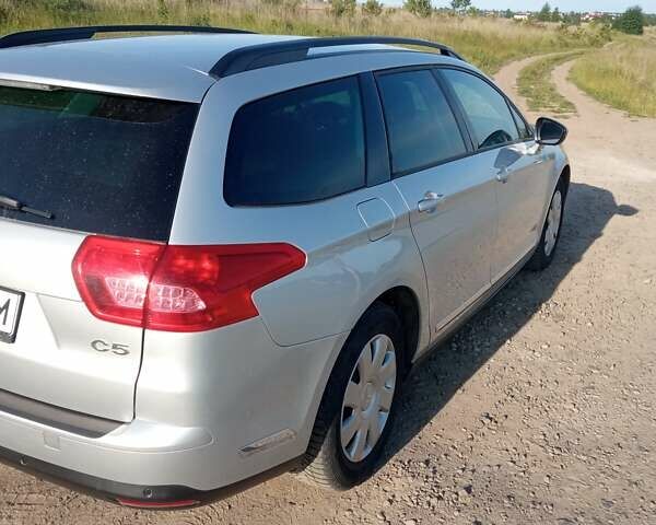 Сітроен С5 2010 у Рівному на Automoto.ua Сірий Сітроен С5, об'ємом двигуна 1.6 л та пробігом 262 тис. км за 7000 $, фото 13 на Automoto.ua