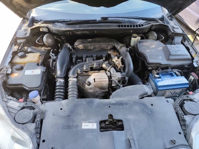 Серый Ситроен С5, объемом двигателя 1.6 л и пробегом 238 тыс. км за 4000 $, фото 3 на Automoto.ua