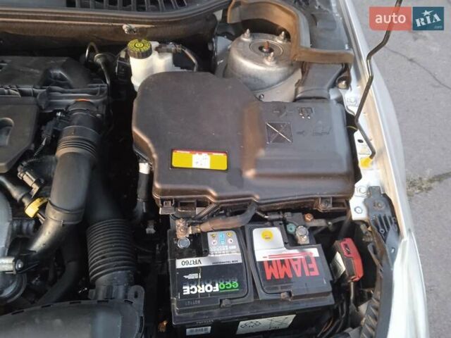 Серый Ситроен С5, объемом двигателя 1.56 л и пробегом 233 тыс. км за 6900 $, фото 26 на Automoto.ua