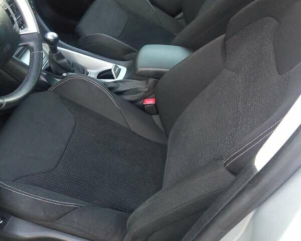 Сітроен С5 2010 у Рівному на Automoto.ua Сірий Сітроен С5, об'ємом двигуна 1.6 л та пробігом 262 тис. км за 7000 $, фото 1 на Automoto.ua
