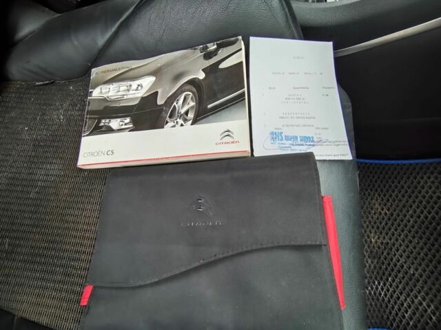 Серый Ситроен С5, объемом двигателя 1.6 л и пробегом 214 тыс. км за 5600 $, фото 2 на Automoto.ua