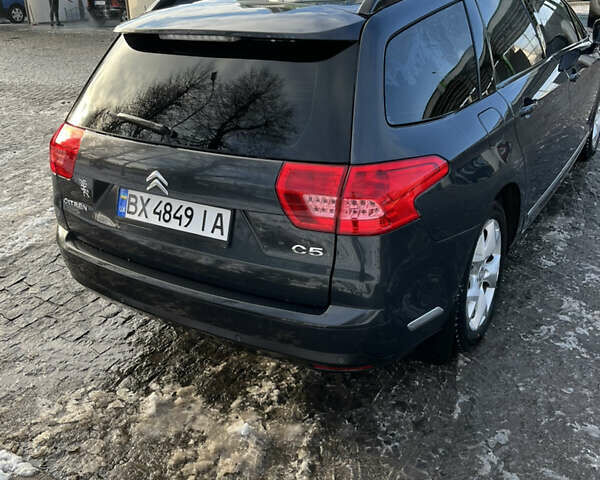 Серый Ситроен С5, объемом двигателя 2 л и пробегом 217 тыс. км за 6300 $, фото 4 на Automoto.ua