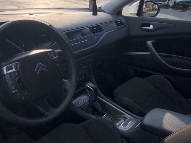 Серый Ситроен С5, объемом двигателя 2 л и пробегом 360 тыс. км за 4500 $, фото 4 на Automoto.ua