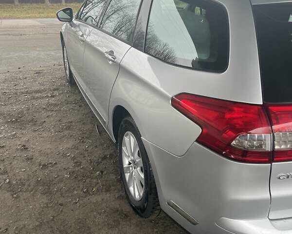 Сірий Сітроен С5, об'ємом двигуна 1.6 л та пробігом 260 тис. км за 7950 $, фото 7 на Automoto.ua