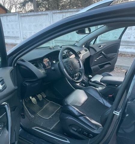 Серый Ситроен С5, объемом двигателя 2 л и пробегом 273 тыс. км за 7300 $, фото 6 на Automoto.ua