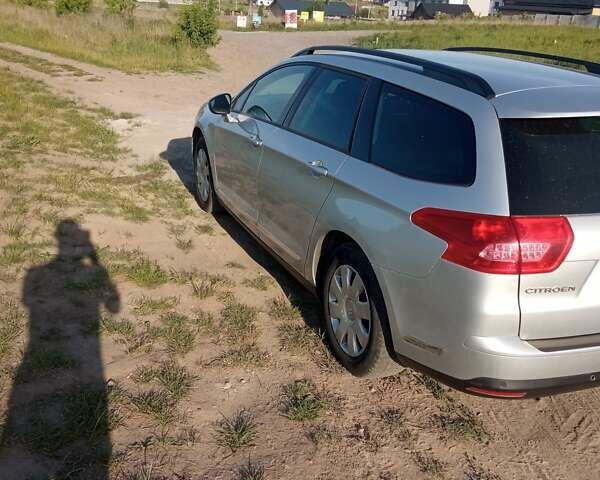 Сітроен С5 2010 у Рівному на Automoto.ua Сірий Сітроен С5, об'ємом двигуна 1.6 л та пробігом 262 тис. км за 7000 $, фото 21 на Automoto.ua