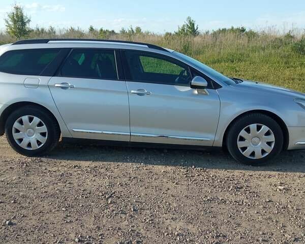 Сітроен С5 2010 у Рівному на Automoto.ua Сірий Сітроен С5, об'ємом двигуна 1.6 л та пробігом 262 тис. км за 7000 $, фото 15 на Automoto.ua
