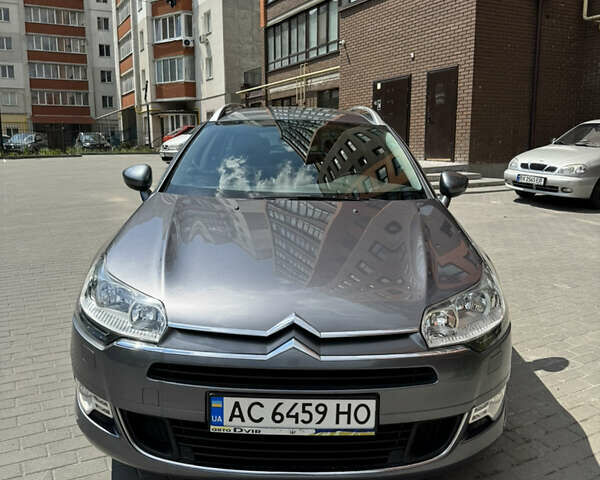 Серый Ситроен С5, объемом двигателя 2 л и пробегом 301 тыс. км за 6900 $, фото 1 на Automoto.ua