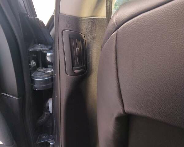 Серый Ситроен С5, объемом двигателя 1.6 л и пробегом 260 тыс. км за 7350 $, фото 11 на Automoto.ua