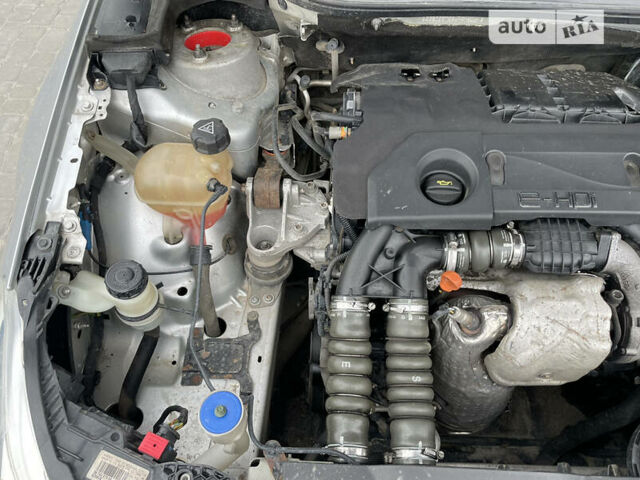 Серый Ситроен С5, объемом двигателя 1.6 л и пробегом 248 тыс. км за 6950 $, фото 59 на Automoto.ua