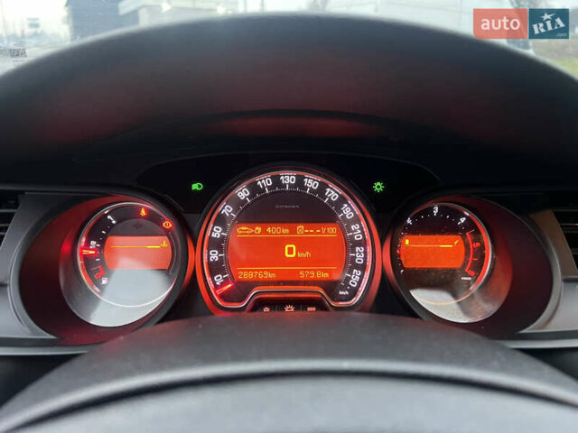 Серый Ситроен С5, объемом двигателя 1.56 л и пробегом 288 тыс. км за 6700 $, фото 16 на Automoto.ua