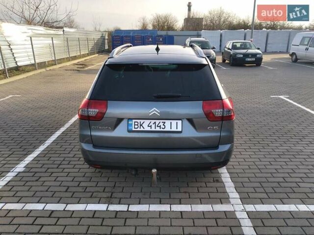 Серый Ситроен С5, объемом двигателя 1.6 л и пробегом 260 тыс. км за 7350 $, фото 1 на Automoto.ua