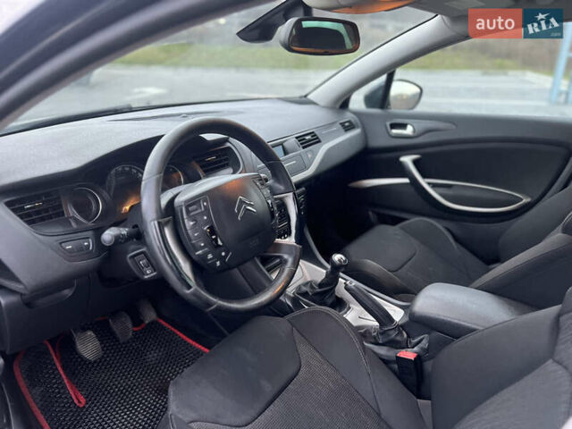 Серый Ситроен С5, объемом двигателя 1.56 л и пробегом 288 тыс. км за 6700 $, фото 10 на Automoto.ua