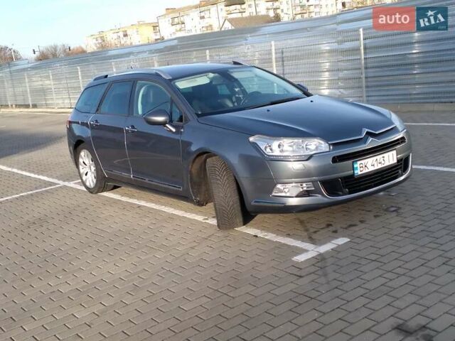 Серый Ситроен С5, объемом двигателя 1.6 л и пробегом 260 тыс. км за 7350 $, фото 2 на Automoto.ua
