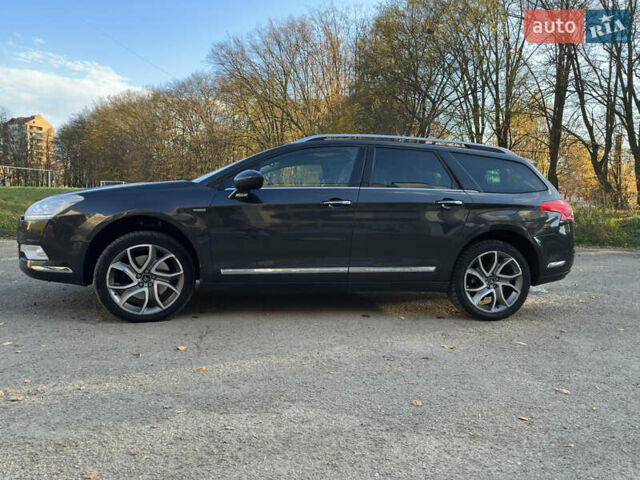 Ситроен С5 2012 в Ивано-Франковске на Automoto.ua Серый Ситроен С5, объемом двигателя 2.2 л и пробегом 222 тыс. км за 11500 $, фото 52 на Automoto.ua