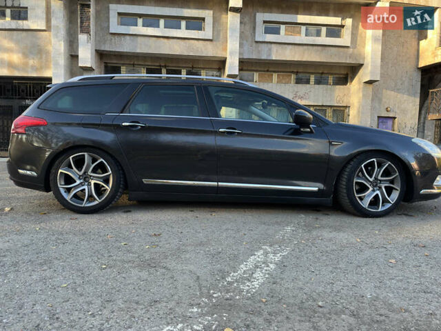 Ситроен С5 2012 в Ивано-Франковске на Automoto.ua Серый Ситроен С5, объемом двигателя 2.2 л и пробегом 222 тыс. км за 11500 $, фото 51 на Automoto.ua