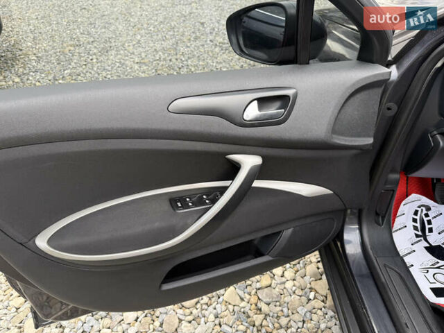 Сірий Сітроен С5, об'ємом двигуна 2 л та пробігом 320 тис. км за 5800 $, фото 17 на Automoto.ua