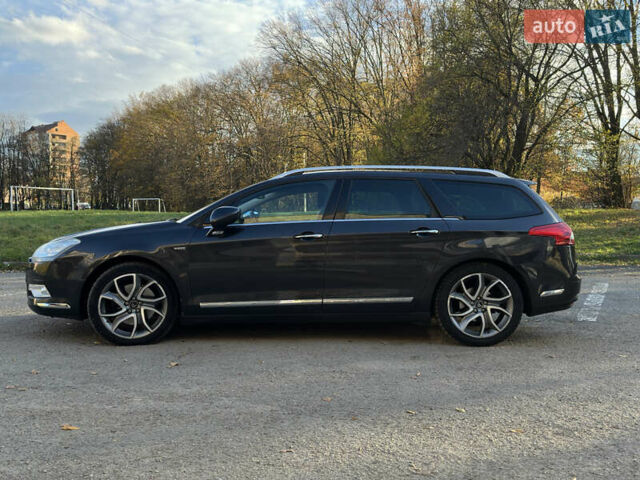 Ситроен С5 2012 в Ивано-Франковске на Automoto.ua Серый Ситроен С5, объемом двигателя 2.2 л и пробегом 222 тыс. км за 11500 $, фото 2 на Automoto.ua