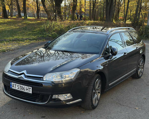 Ситроен С5 2012 в Ивано-Франковске на Automoto.ua Серый Ситроен С5, объемом двигателя 2.2 л и пробегом 222 тыс. км за 11500 $, фото 1 на Automoto.ua