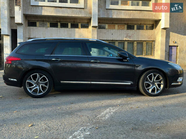 Ситроен С5 2012 в Ивано-Франковске на Automoto.ua Серый Ситроен С5, объемом двигателя 2.2 л и пробегом 222 тыс. км за 11500 $, фото 3 на Automoto.ua