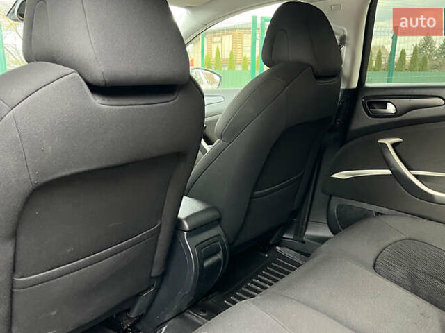 Серый Ситроен С5, объемом двигателя 1.56 л и пробегом 234 тыс. км за 7400 $, фото 19 на Automoto.ua