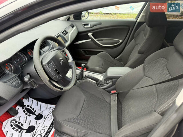 Сірий Сітроен С5, об'ємом двигуна 2 л та пробігом 320 тис. км за 5800 $, фото 15 на Automoto.ua