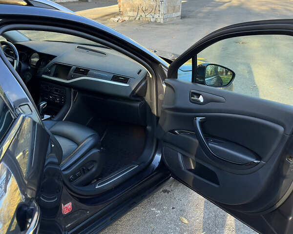 Ситроен С5 2012 в Ивано-Франковске на Automoto.ua Серый Ситроен С5, объемом двигателя 2.2 л и пробегом 222 тыс. км за 11500 $, фото 24 на Automoto.ua