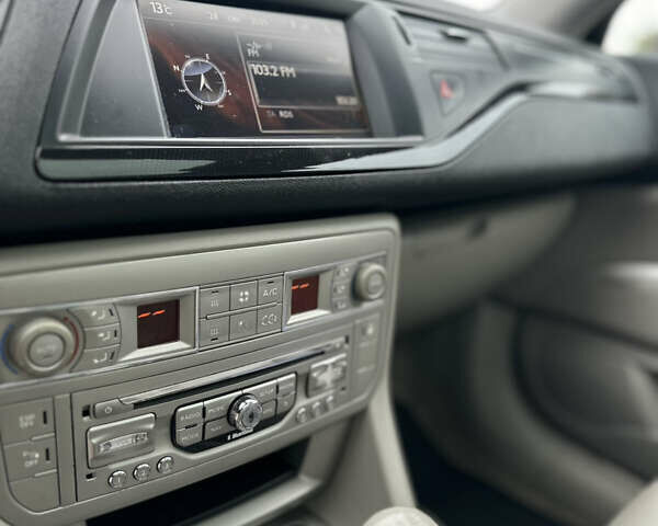 Сірий Сітроен С5, об'ємом двигуна 1.6 л та пробігом 184 тис. км за 7500 $, фото 19 на Automoto.ua